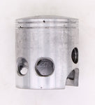 2V0-11635-01 NOS Yamaha Piston 1st O/S 64.25mm 1979 RD400F W9089