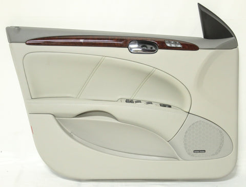 Interior Door Panel Part Number - 25996525 For Buick