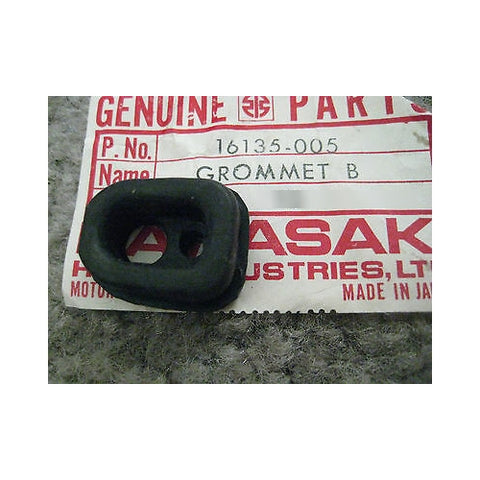Kawasaki 16135-005 Oil Pipe Grommet B Nos Pn16135-005